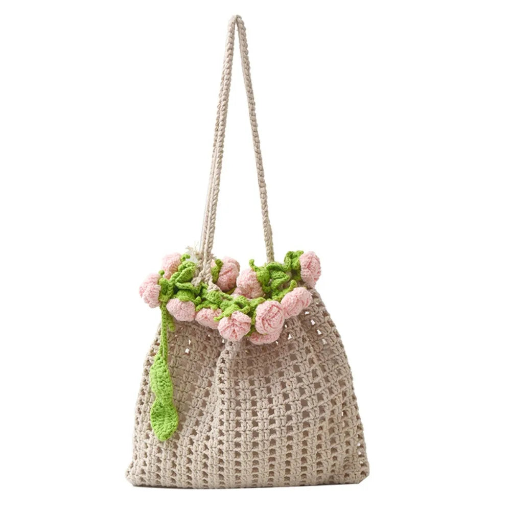Sac de plage seau en corde crochetée Rose Bohème avec bandoulière fleurie en tricot
