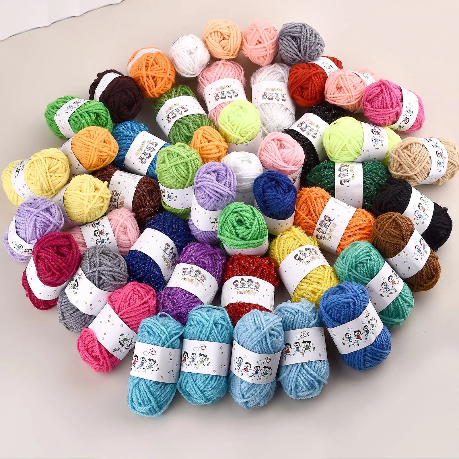 Lot de 12 Pelotes de Fil Acrylique pour Tricot, Crochet et Loisirs Créatifs pour Enfants