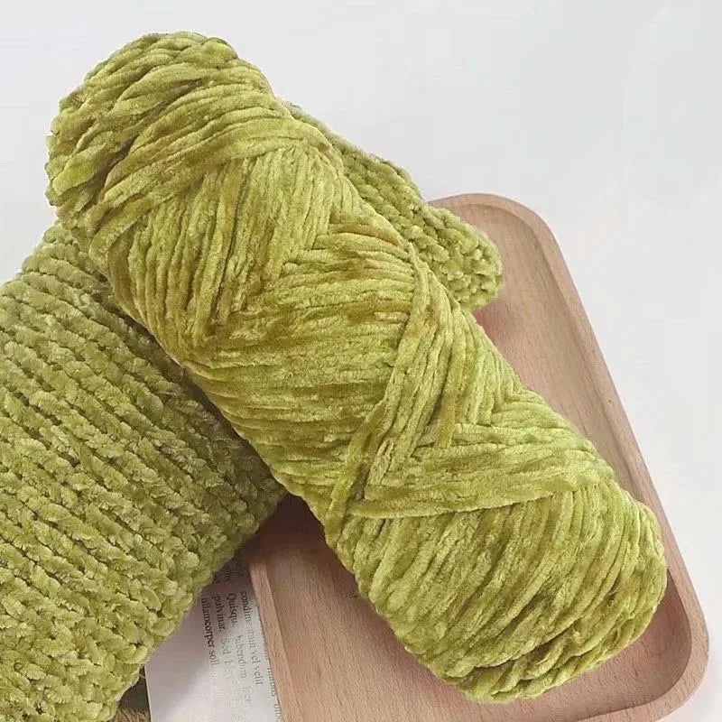 Fil de polyester velours 100g 130m Chenille peluche Amigurumi pour Tricot Dauphin