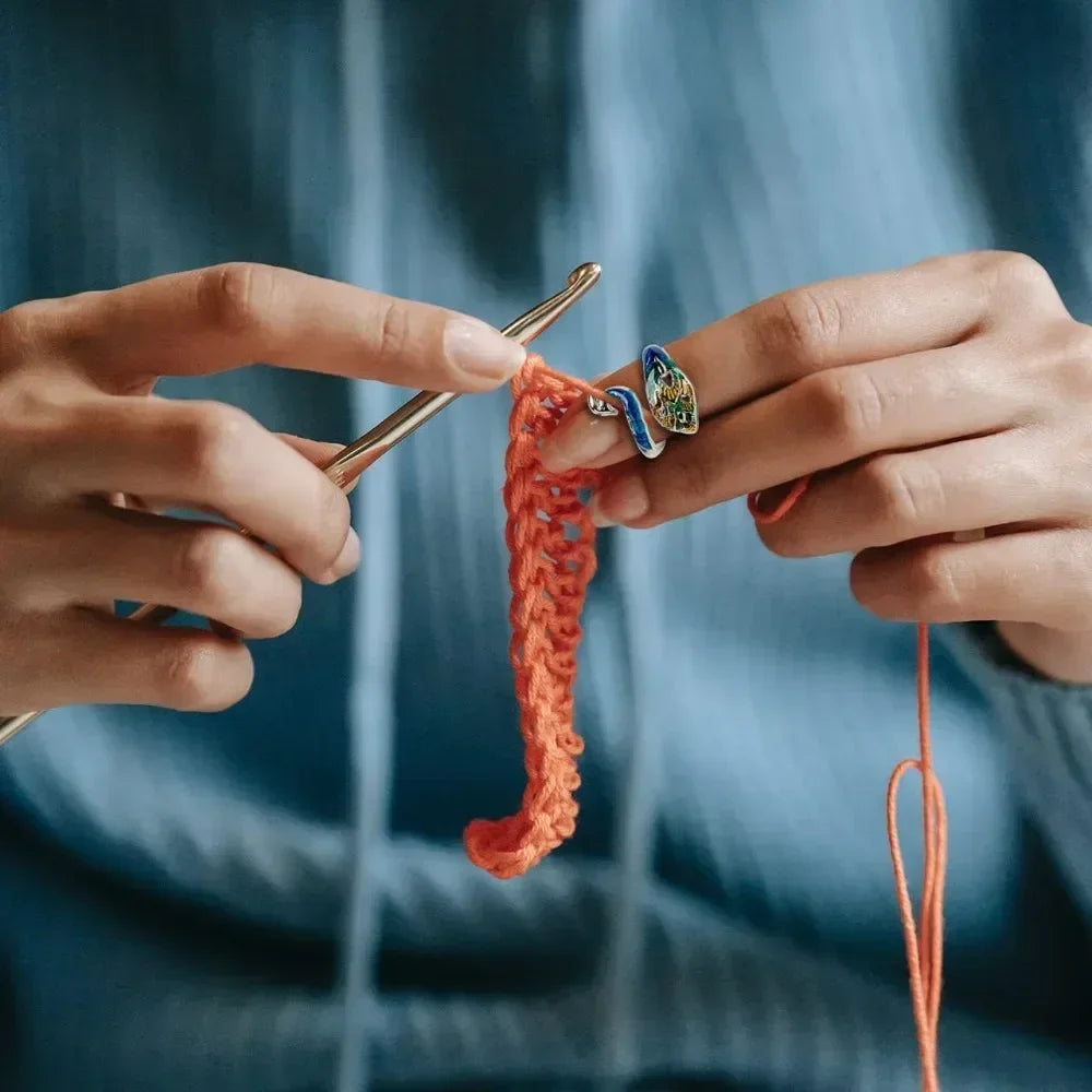 Adjustable Crochet Tension Ring For Beginners Cat Themed Yarn Guide Ring
