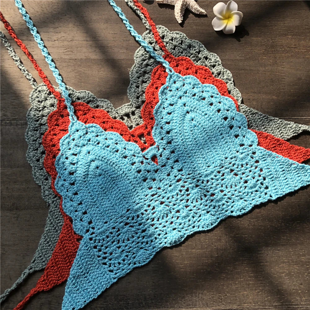 Haut court en crochet à col licou, brassière tricotée, dos nu, bikini, tenue de plage bohème