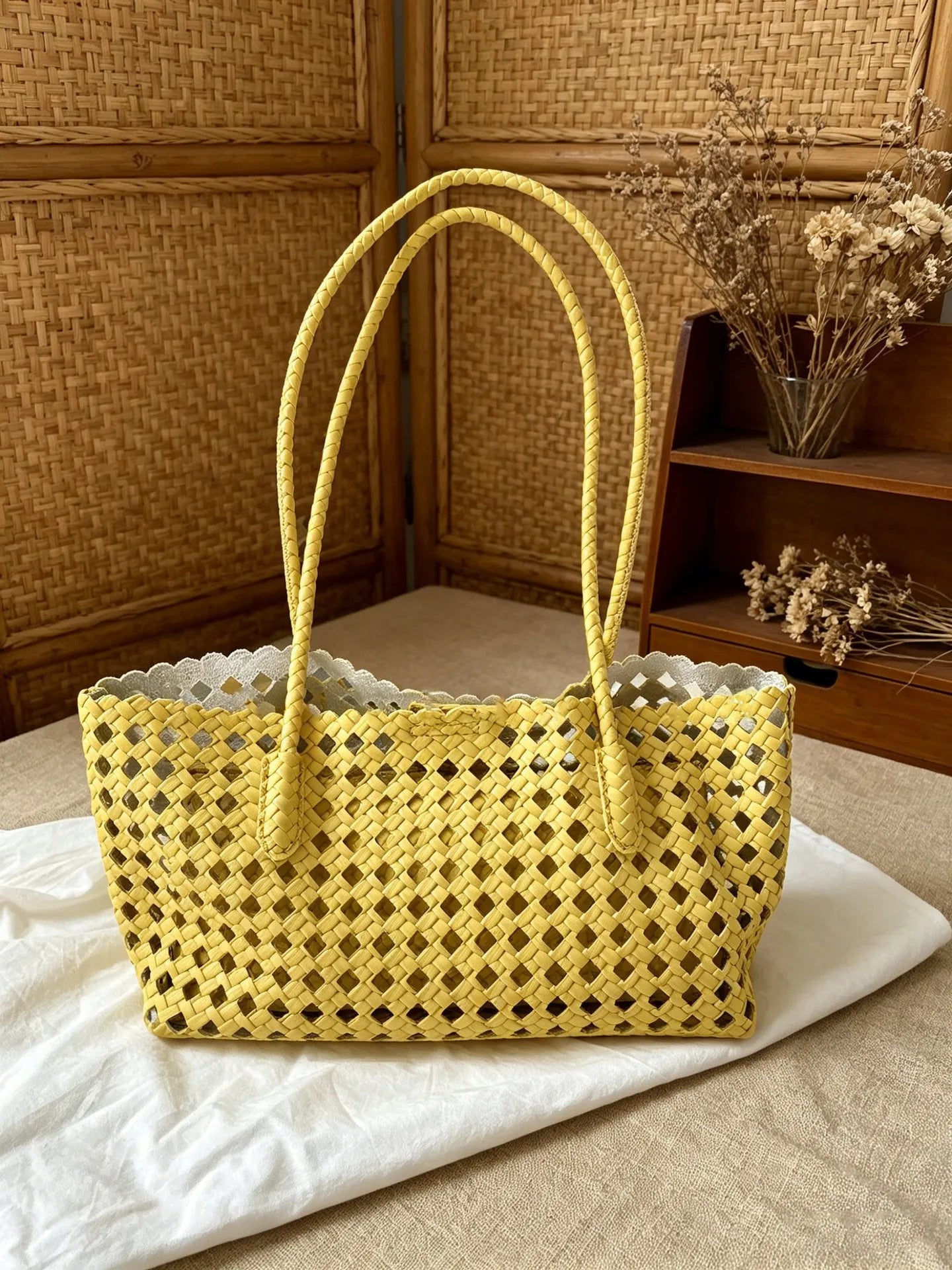 Elegant 2026 Vacation Basket Bag Hollow Out Shoulder Tote Handbag Unisex