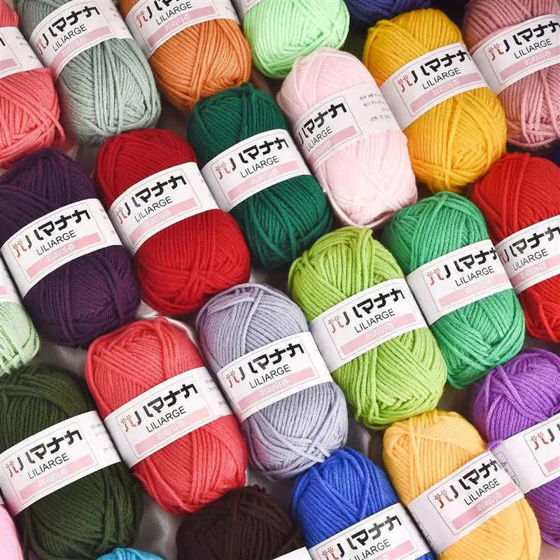 Milk Cotton Yarn 4 Ply Anti Pilling 25g Soft Knitting Yarn For Crochet Scarves