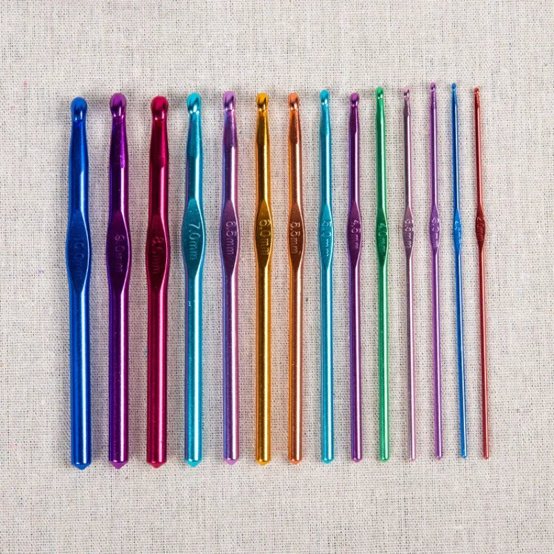 Ensemble de 8 crochets à poignée métallique en aluminium coloré, tailles de 2 mm à 3,5 mm