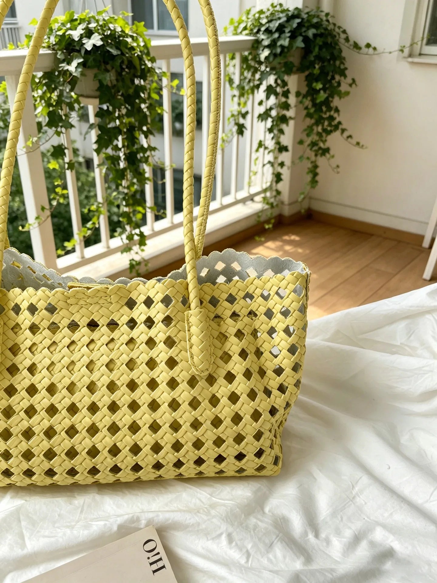 Elegant 2026 Vacation Basket Bag Hollow Out Shoulder Tote Handbag Unisex