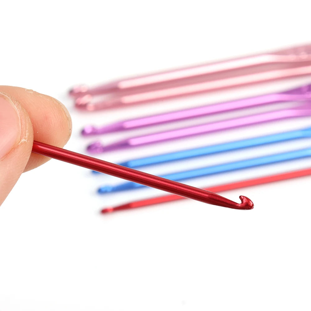 8 Piece Crochet Hook Set Metal Handle Colorful Aluminum Sizes 2mm To 3.5mm