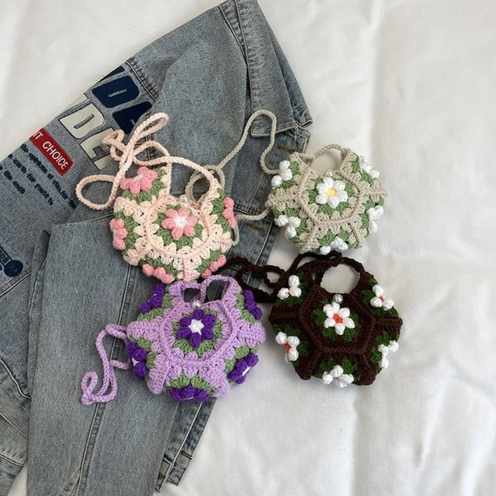 Sac à bandoulière en velours côtelé au motif floral, fait main au crochet