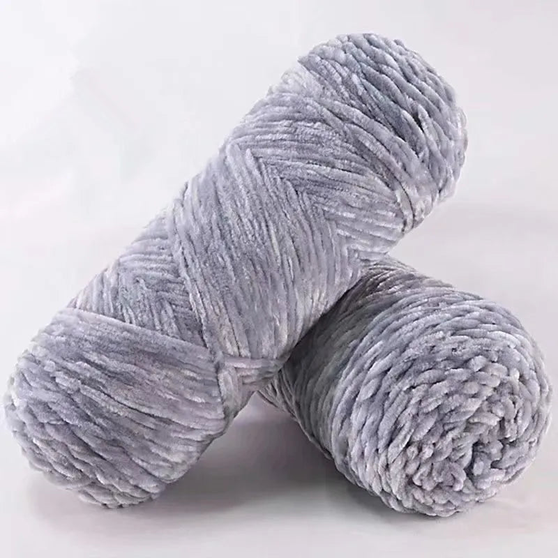 Fil de polyester velours 100g 130m Chenille peluche Amigurumi pour Tricot Dauphin