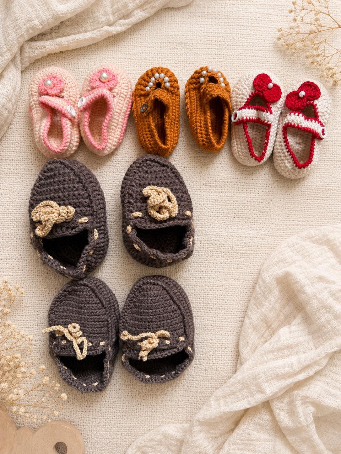 Handmade Crochet Newborn Baby Booties Set, Soft Shoes Gift, Baby Shower Girl